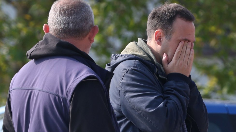 129605888 14049a546e1d0a2f842086a49d18e3aab5570513