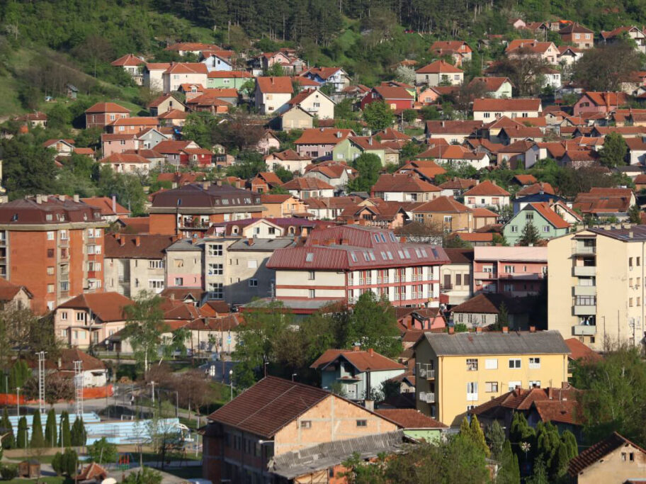 Firma čiji je suvlasnik kum Aleksandra Vučića gradiće solarnu elektranu kod Dimitrovgrada 17 84