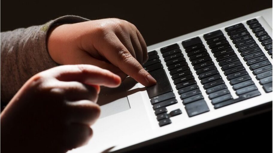 129703140 87d656c3 c433 4135 8220 ae2d8ce2dff1