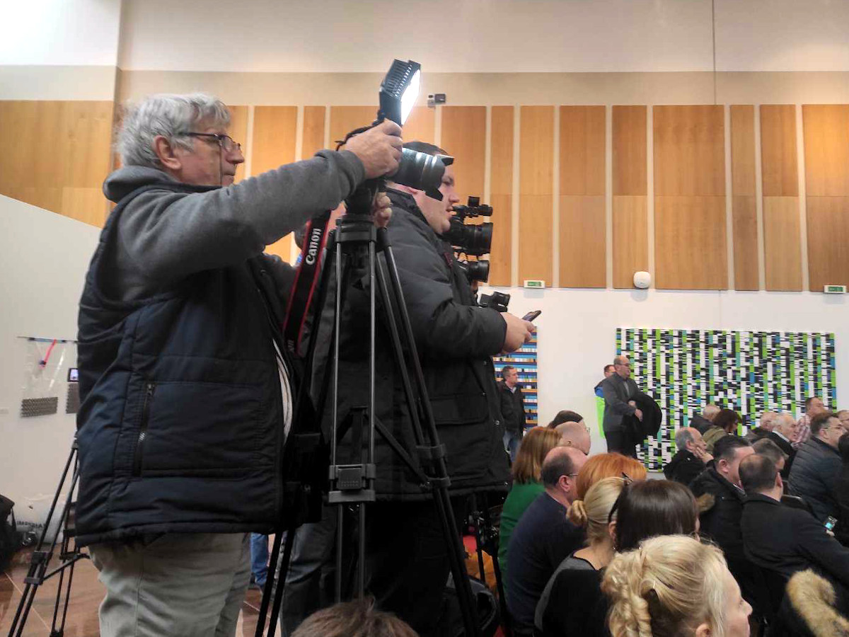 Jovica Krstić snima događaj; foto: JV-Tamara Todorović