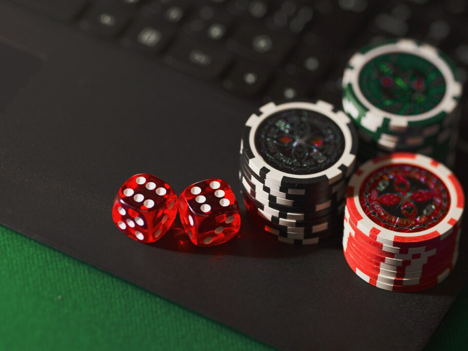 Turniri, bonusi, e-sport i kripto valute - trendovi u onlajn igrama na sreću 5 foto Velislav Arsov