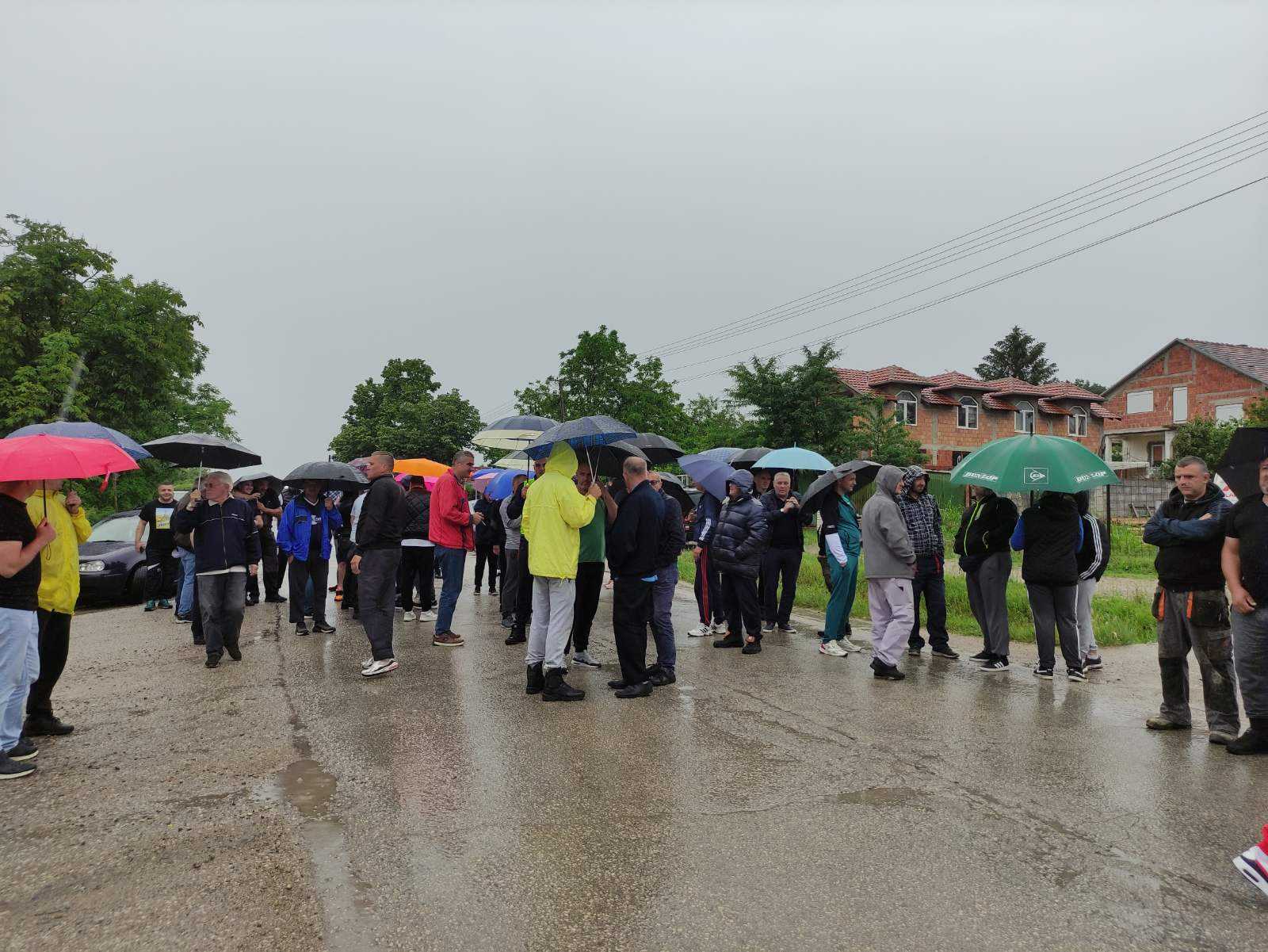 Nakon blokade meštana otvorili Čamurlijski put preko Trupala 1 IMG d91cce2422c846a1ffe085e51e9762c8 V