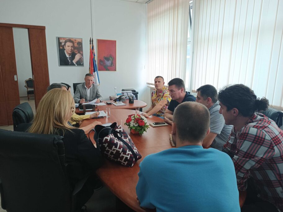 Matejevčani dobili Džunićevu podršku u odbrani pašnjaka, od gradonačelnice Niša traže izvinjenje 15 dzunic mestani scaled