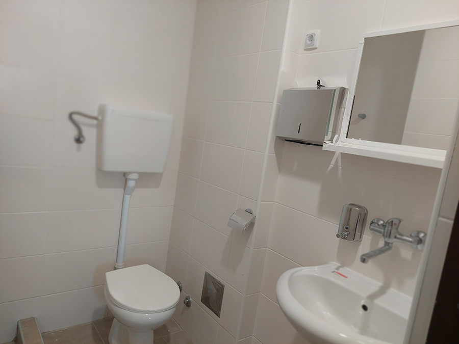 Infektivna klinika toalet