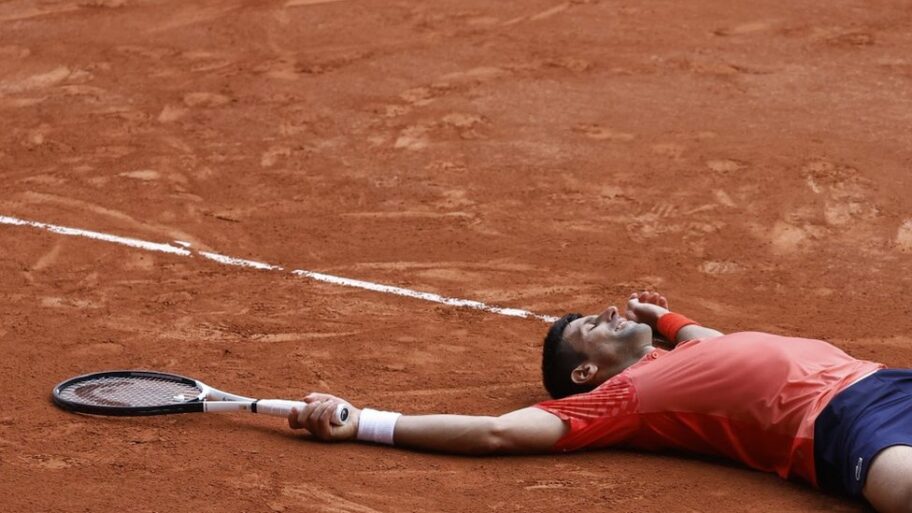 130060984 3fb8741c3f9539e7a6a957d969ce976480a94a53