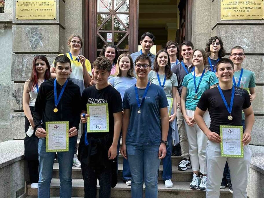 IMG 44171ea23153025adb5e5a675896f218 V