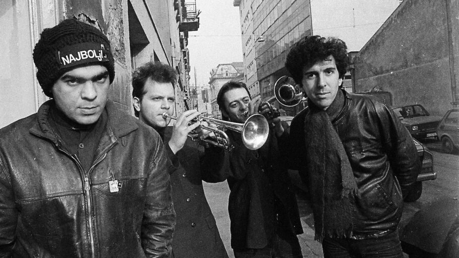 130086589 c2166525 18fc 4120 903e 6f4c1bb85e00