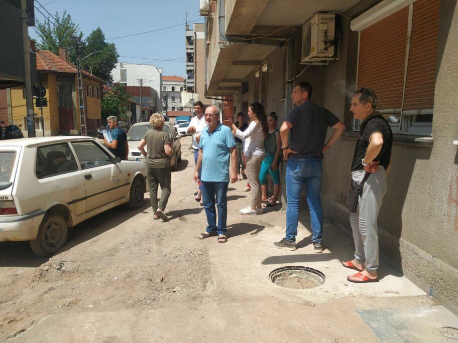 IMG f509cb492aadde6847337f4e0f31eb58 V