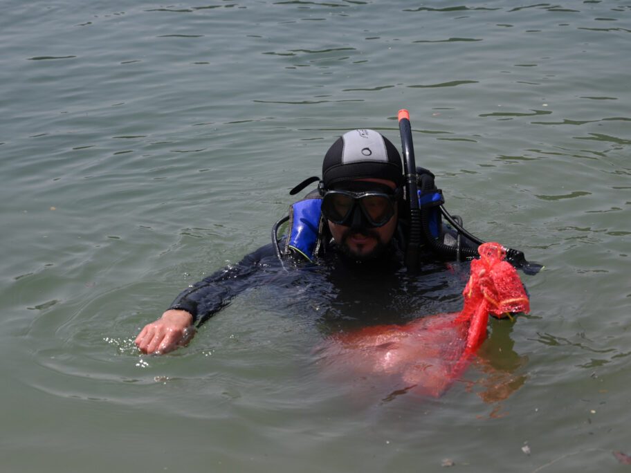 Ronioci čistili Zavojsko jezero, izvađeno 300 kila otpada 9 Akcija ciscenja Zavojskog jezera