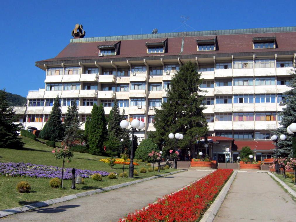 Ministarka je razrešila dužnosti direktorke bolnice, ona se kao penzionerka zaposlila u istoj ustanovi 1 Specijalna bolnica Sokobanja foto printskrin soko banja rs