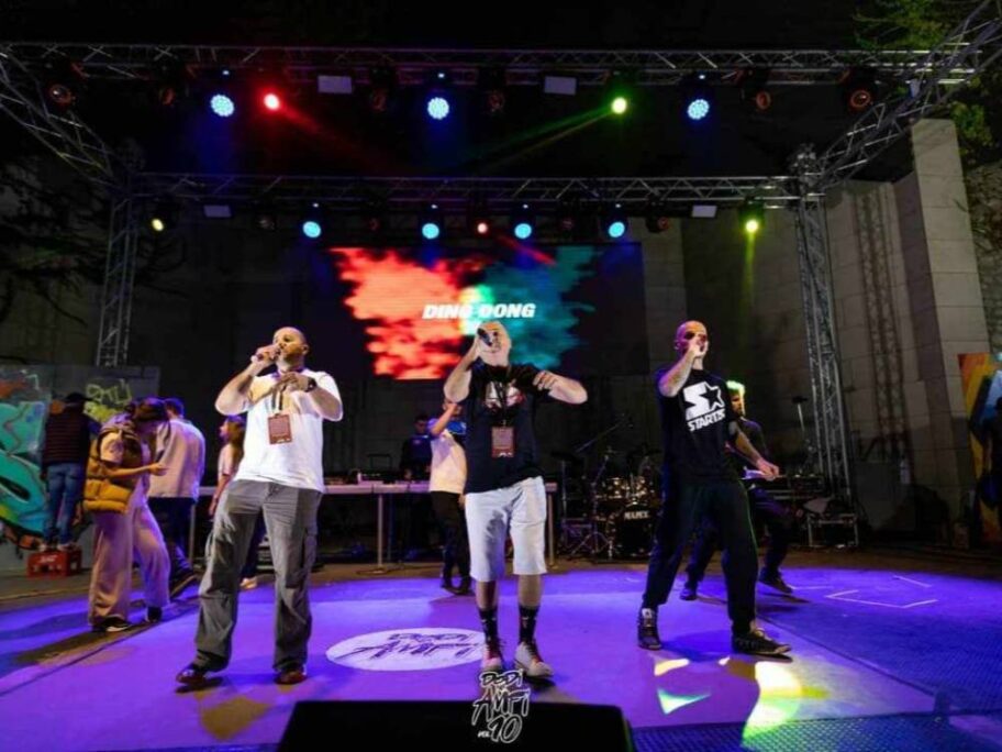 “Ding Dong” uz specijalne goste i novu pesmu stiže na “Dođi na amfi” 4 Ding dong