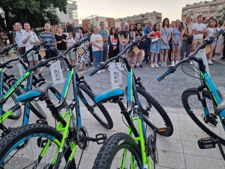 358160140_1688683618247310_7922500870307883626_n