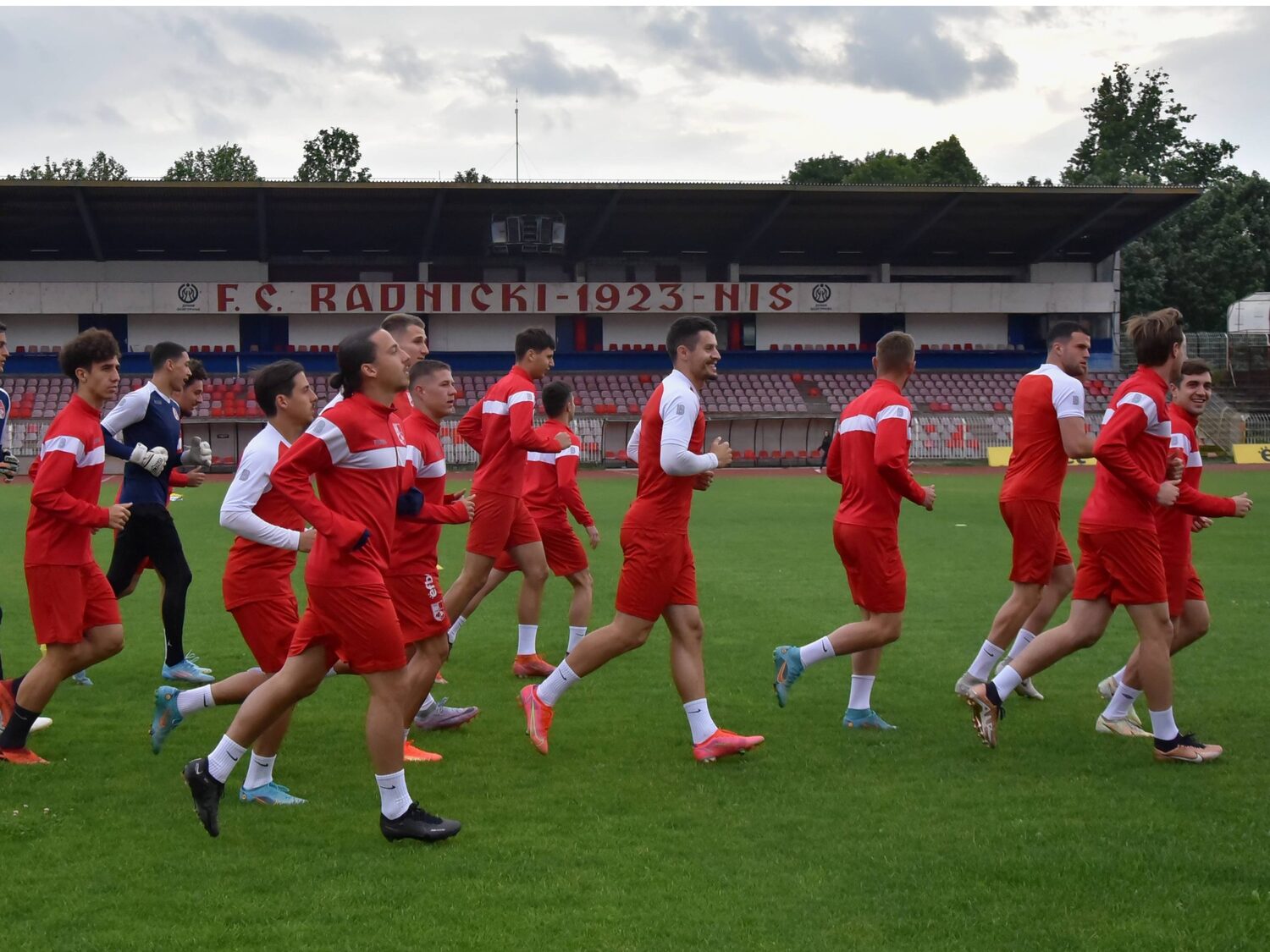 fk radnicki trening foto jelena misic scaled
