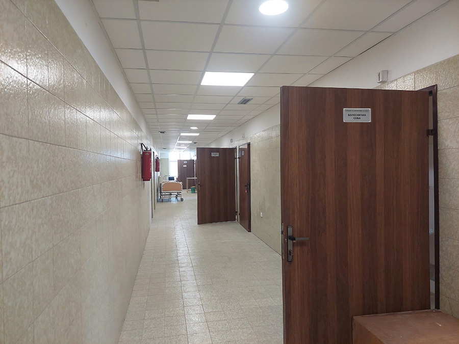 Mesec dana nakon završene rekonstrukcije niške Infektivne - vraćaju se pacijenti i osoblje 4 Infektivna klinika nakon renoviranja foto UKC Nis