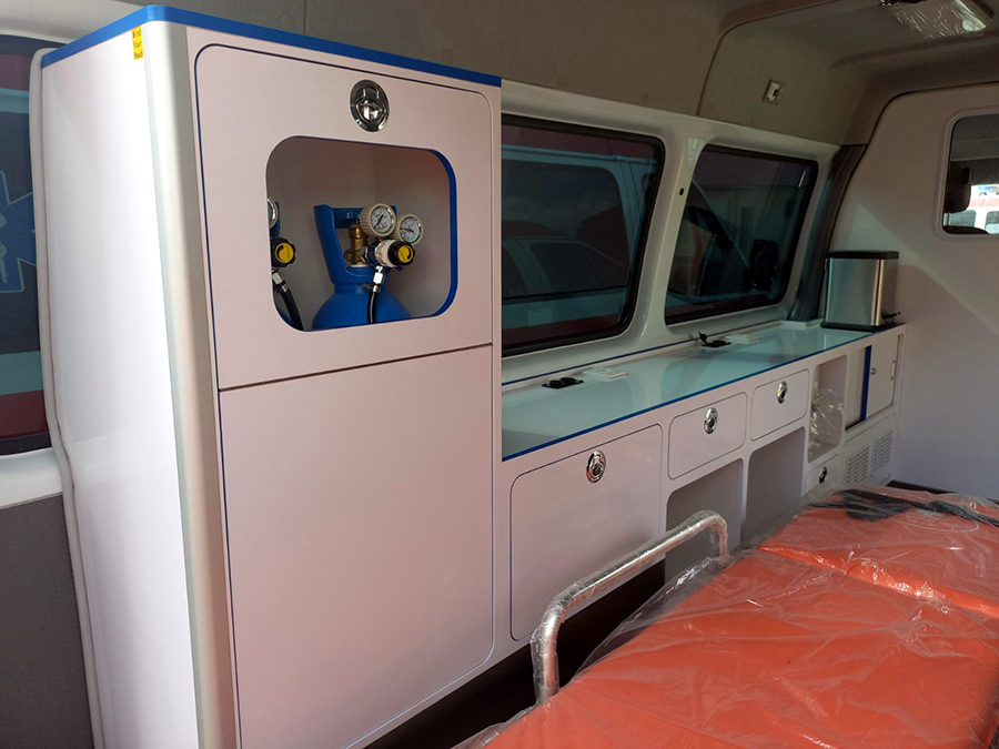 Donacija Kine5; foto: UKC Niš