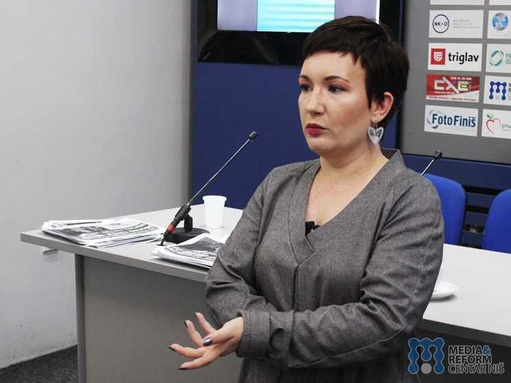 received_1636431110159675