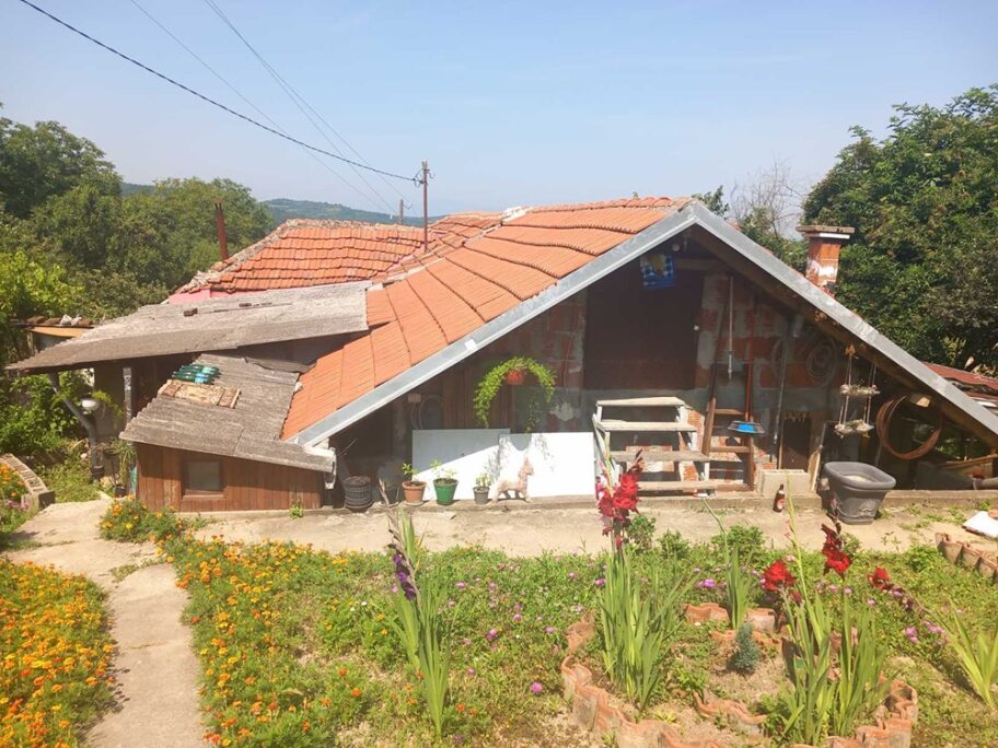 Za pola sata nevreme ih ostavilo bez osnovnih uslova za život - porodici iz okoline Niške Banje potrebna pomoć 19 radikina bara 1