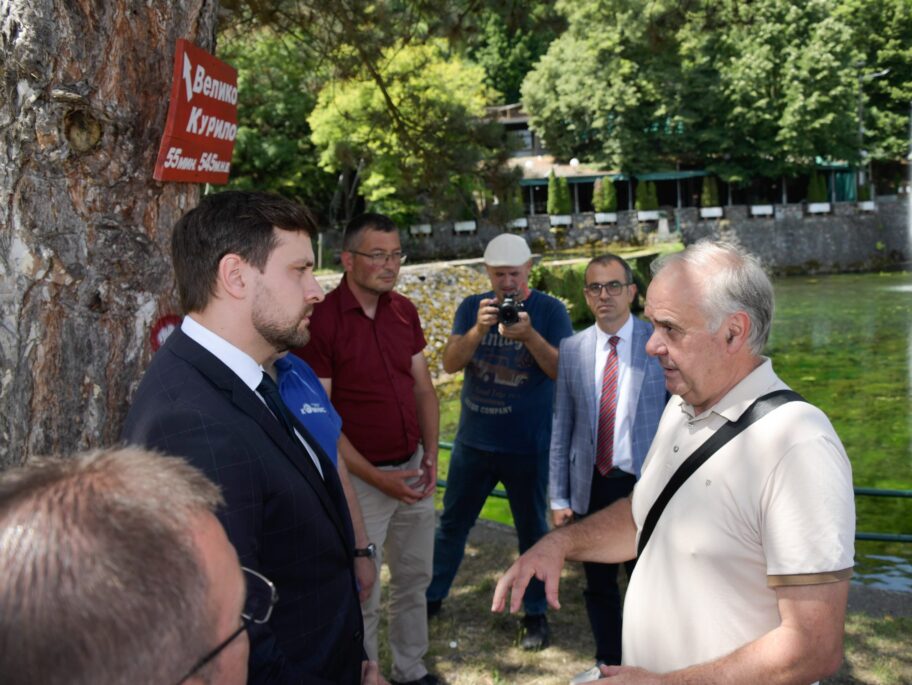 Ministarstvo sufinansira rekonstrukciju vodozahvata u Beloj Palanci 7 Potpisivanje ugovora Bela Palanka 6 scaled