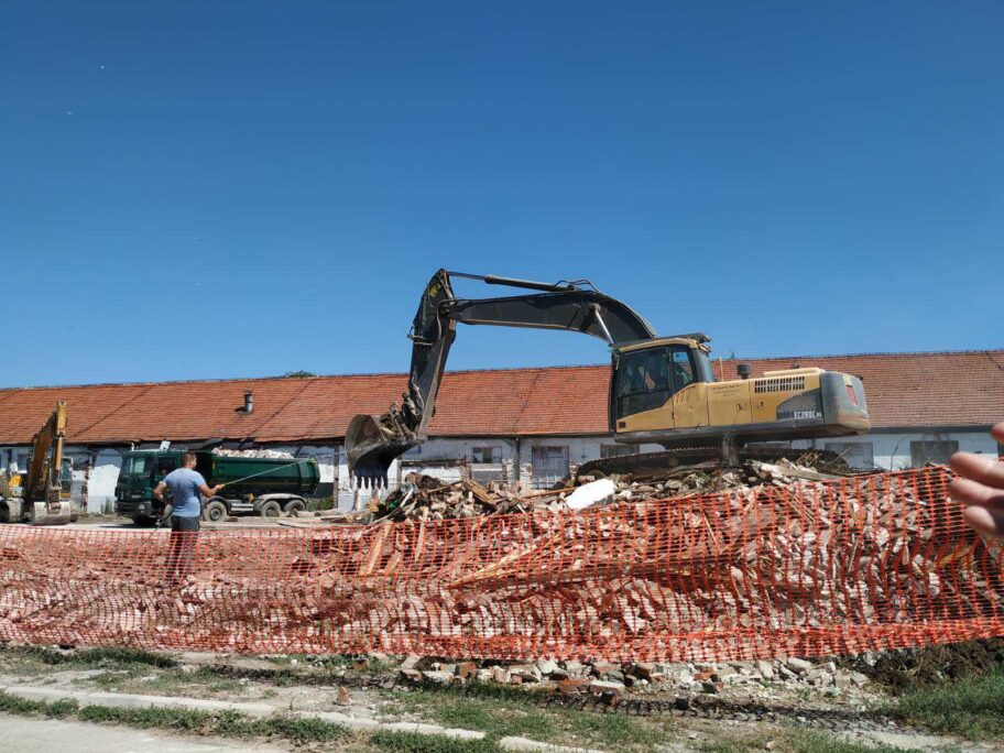 IMG 57bad2c1de49832dc30c9c1c9cd43bee V