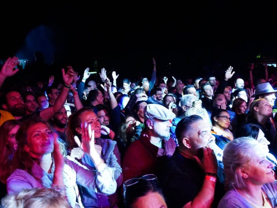 Kubanski i džez zvuci, militantni rep i promocija filma o Gruu treće večeri "Nišvila" 20 NIsvil 2 6