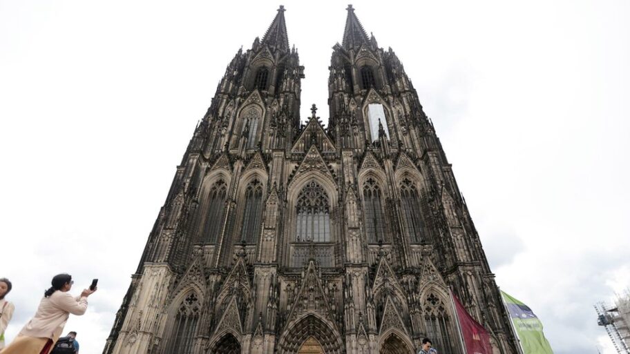 130836048 koln