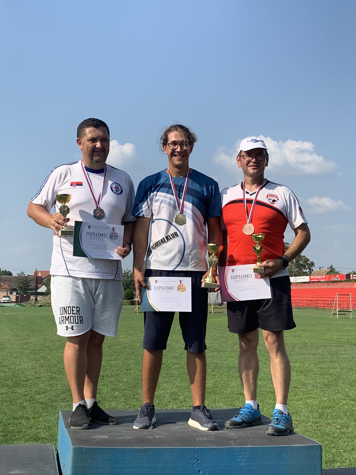 Olimpijski luk seniori, sk nis