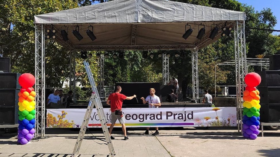 131043236 f0ffcfbc 2716 4763 80ec fb77c26f21ba