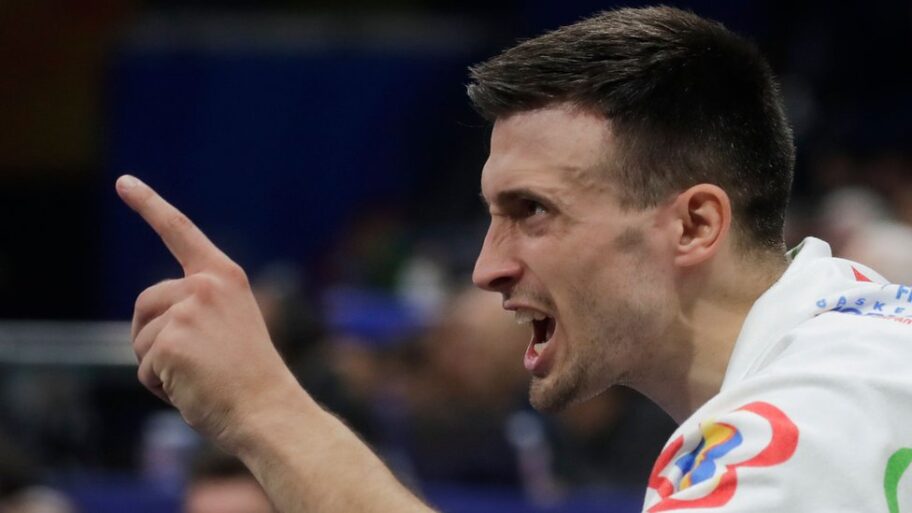 131057621 1a0b0a824a7d833db83c9c34aa26649b6d8d3816