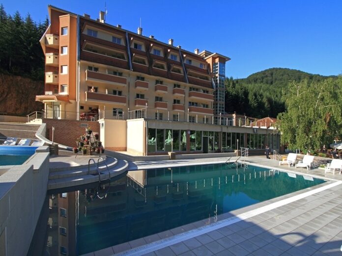 KURSUMLIJA lukovska banja hotel jelak 1
