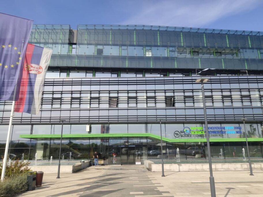 Naucno tehnoloski park 4