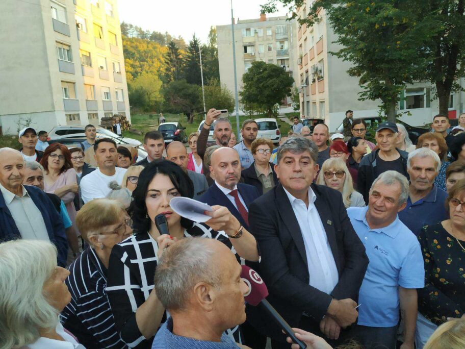 IMG 15f434fd05e4d14cbc11db1d2edad18e V