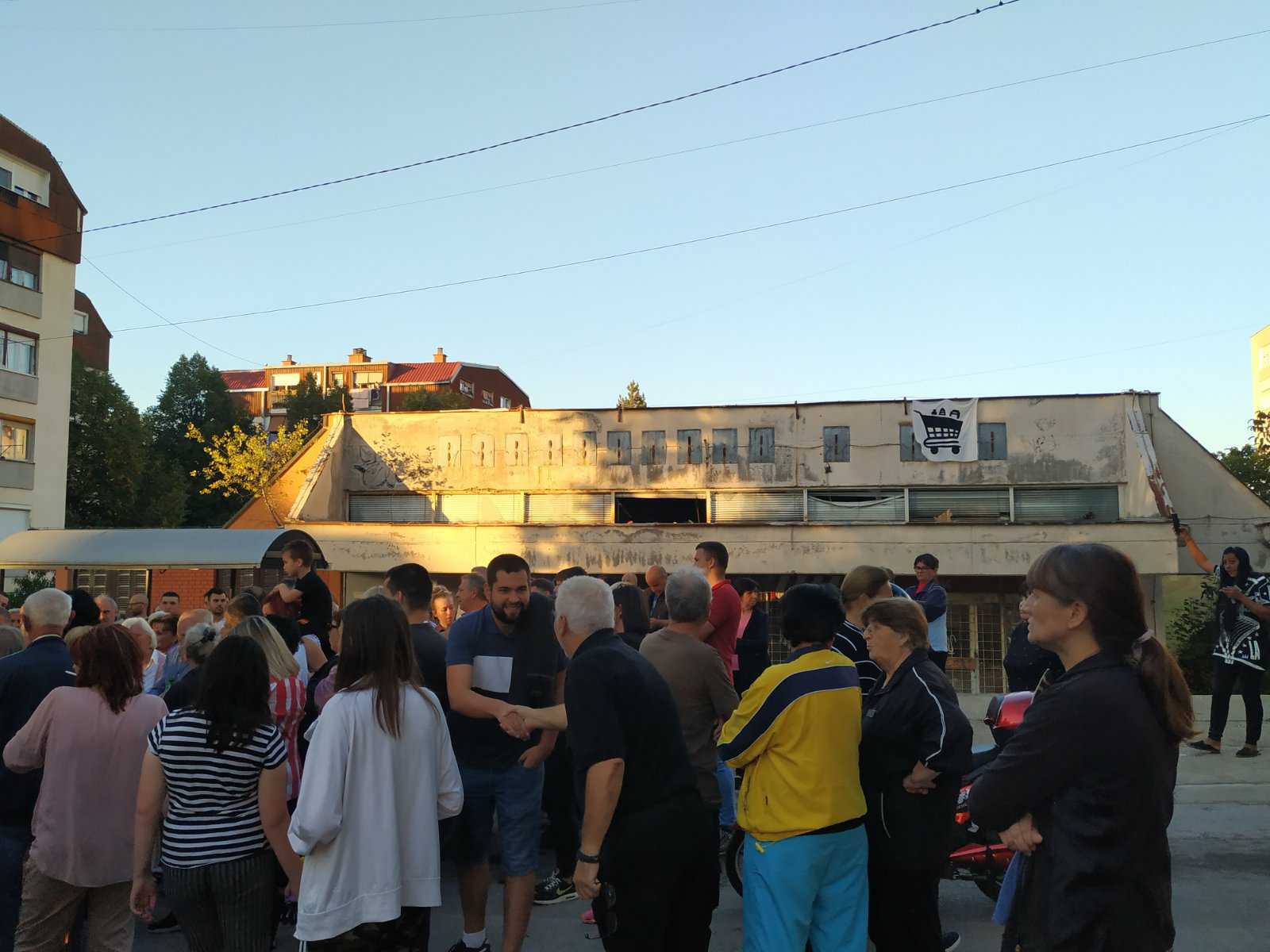 samoposluga, delijski vis