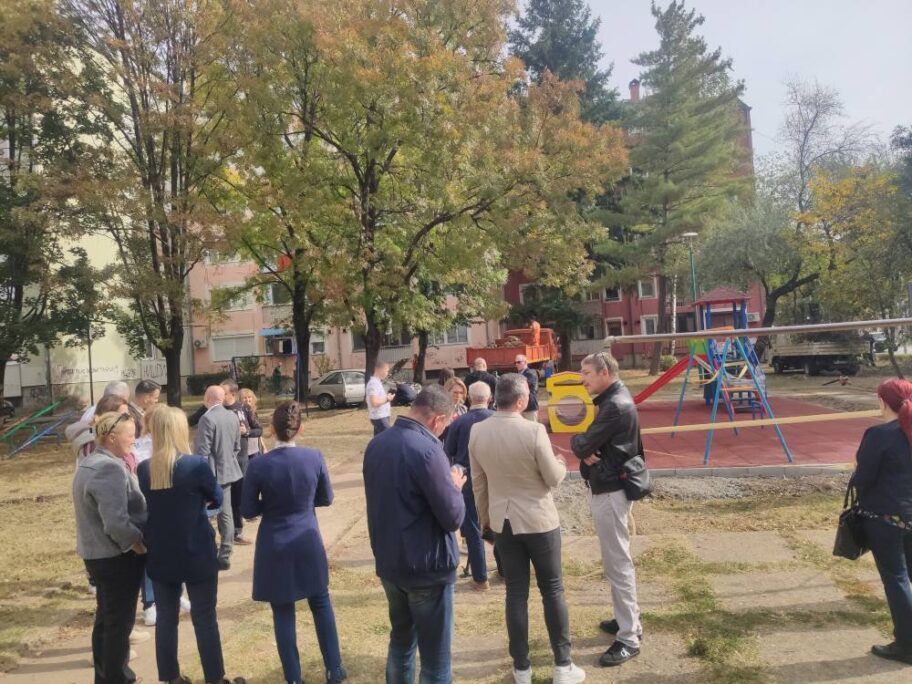 Više funkcionera nego igračaka na otvaranju mobilijara u Knjaževačkoj u Nišu 12 Mobilijar knjazevacka 4