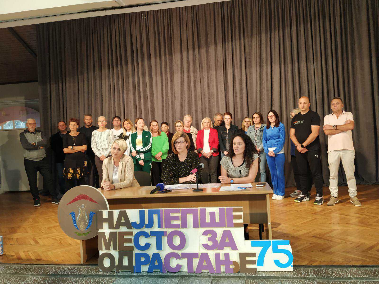 Radnici niškog DKC-a nude Gradu kompromis 1 IMG ee48b1cad687b87a45e9220c18b39692 V