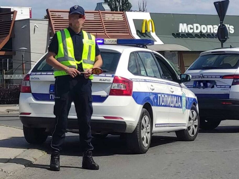 Poginuo vozač u nesreći u Sićevačkoj klisuri 5 saobracajna policija foto ljubica jocic