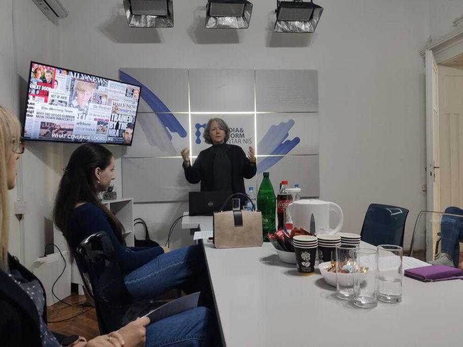 Media and reform centar