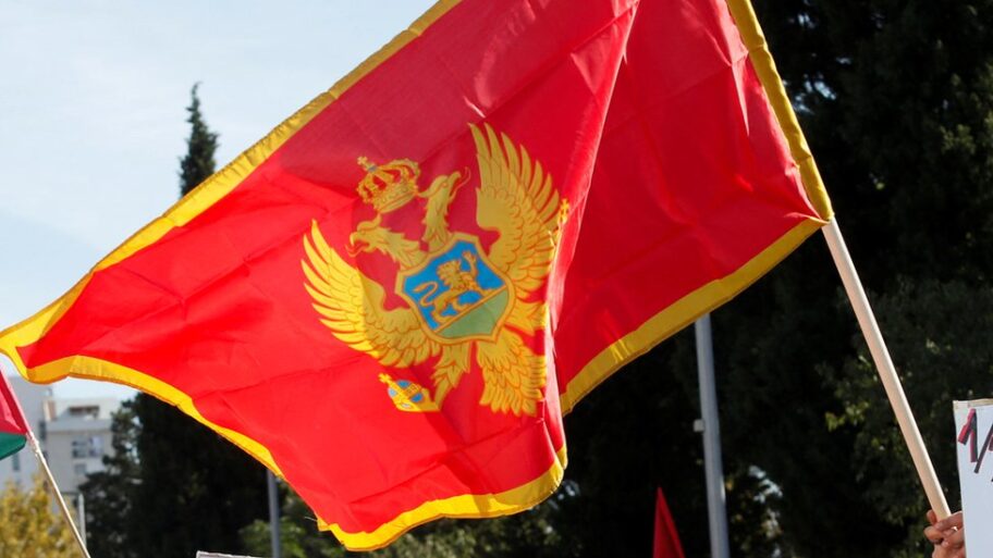 131802220 a595c4539afbb54162b0176d2f1d714891c2eb8f