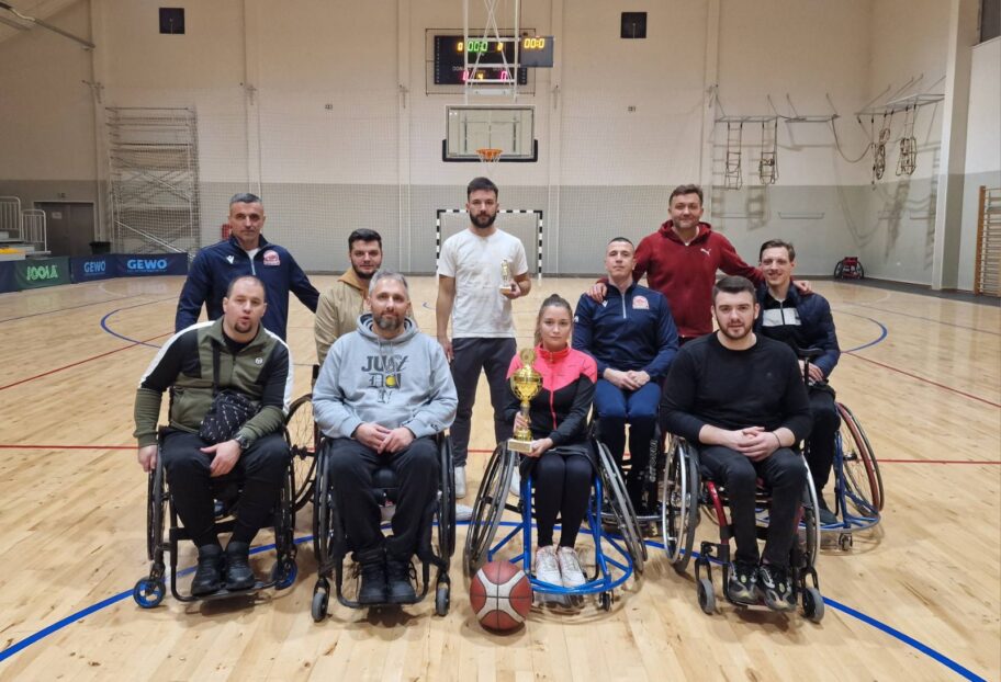 kosarka u kolicima nis foto kkk nais