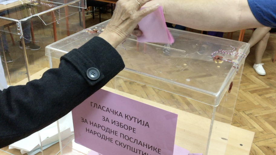 131935924 glasanjezemunbbc