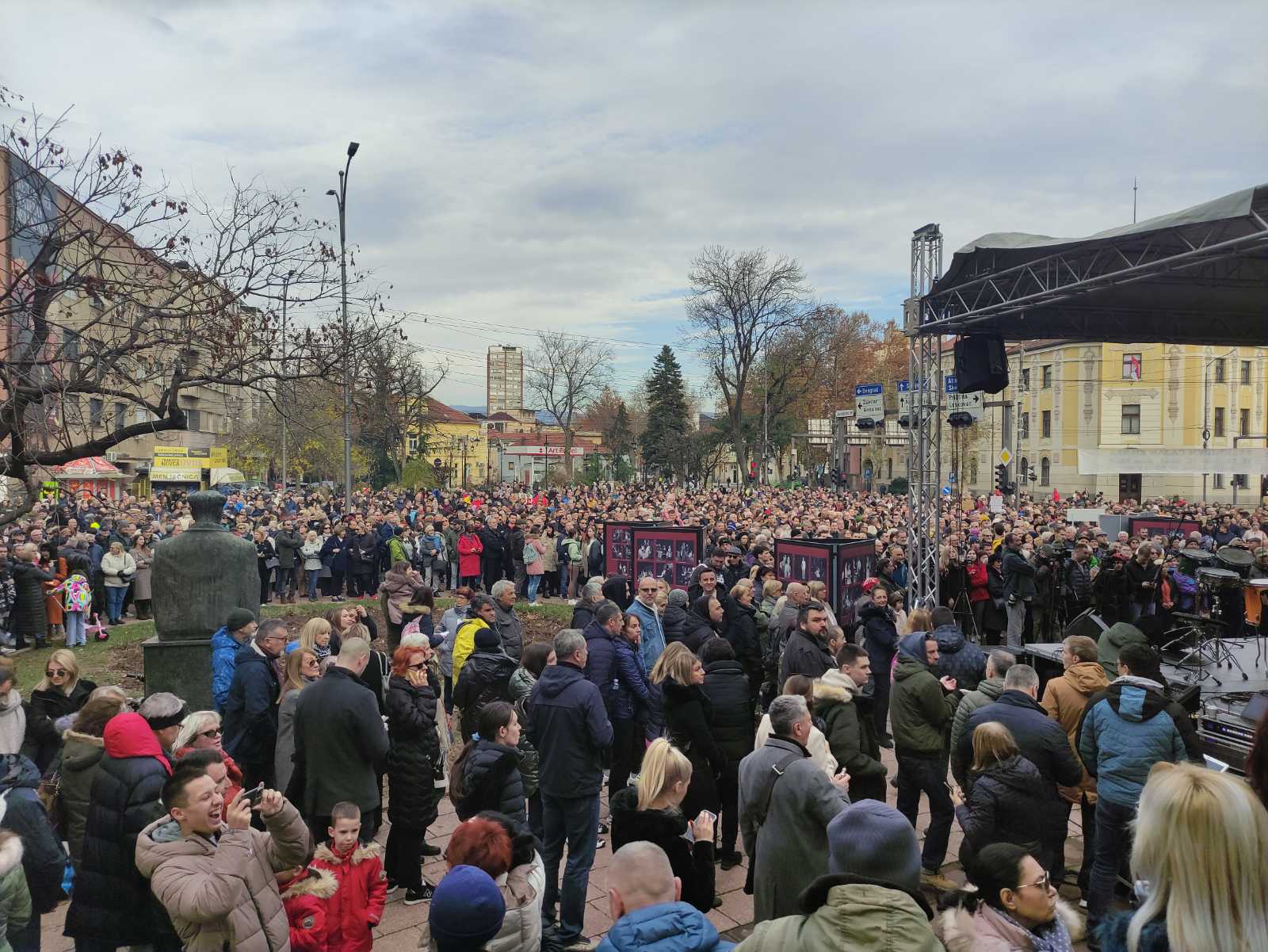 IMG-94dd60ffe389e2a1ee8eecba85ff04c9-V