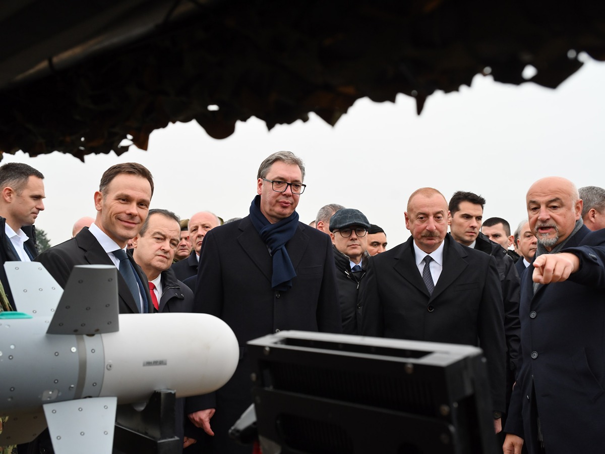 vucic ministar predsednik vojska