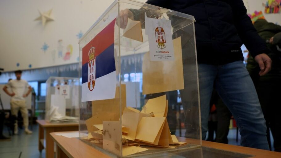 132080448 d768ac7f7958ae69ee3e2a09dca8f02931a4c559