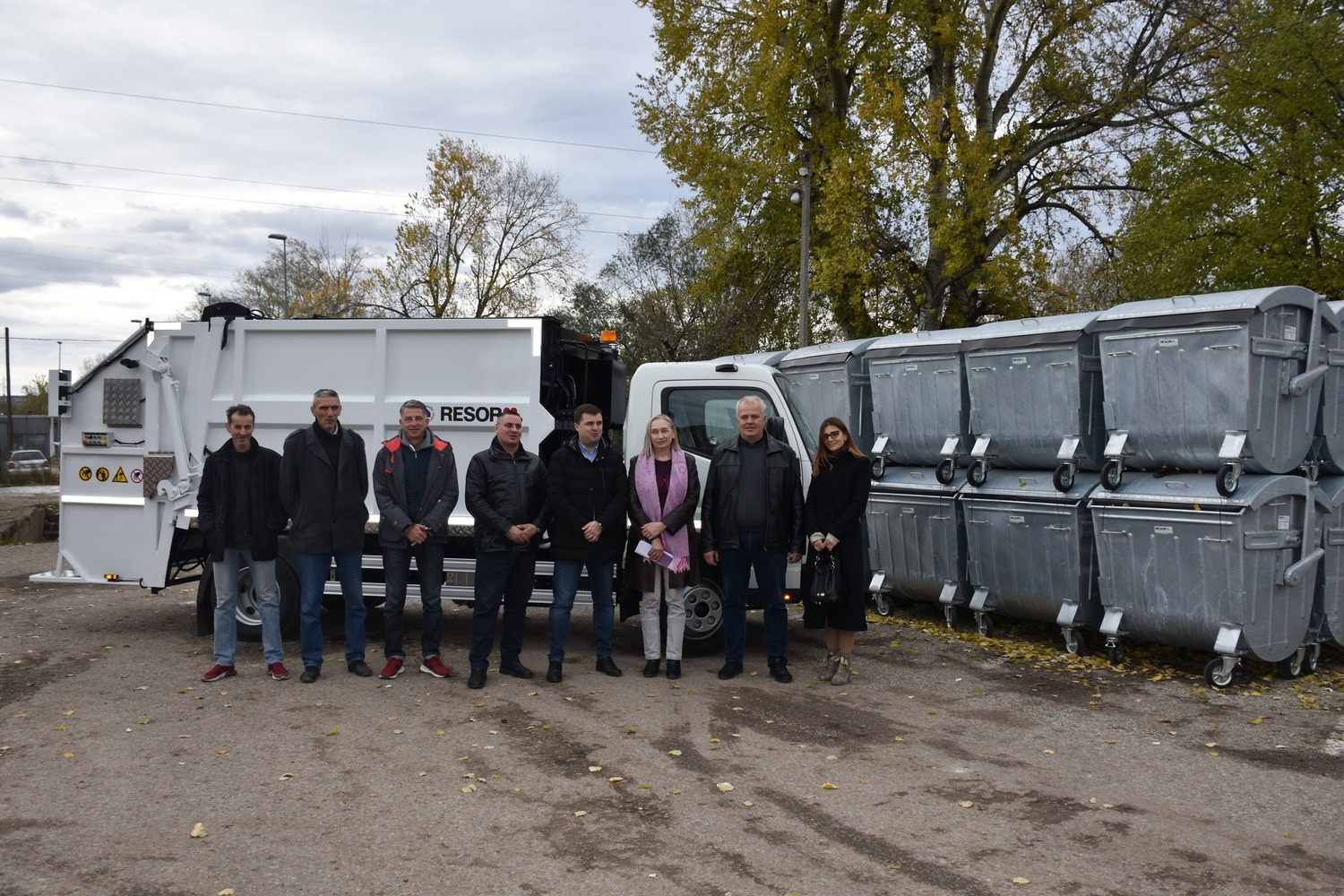 Smećar i kontejneri; fotoOpština Aleksinac
