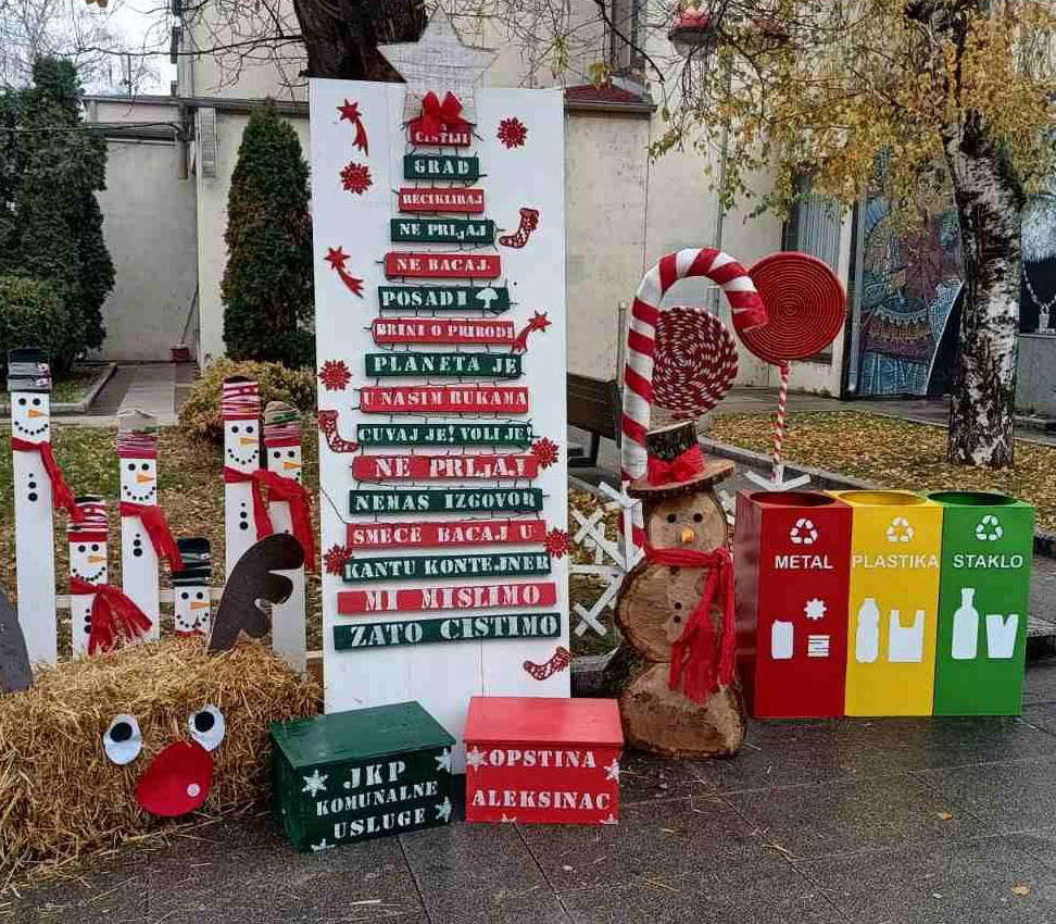Komunalni novogodišnji kutak2; foto: Opština Aleksinac