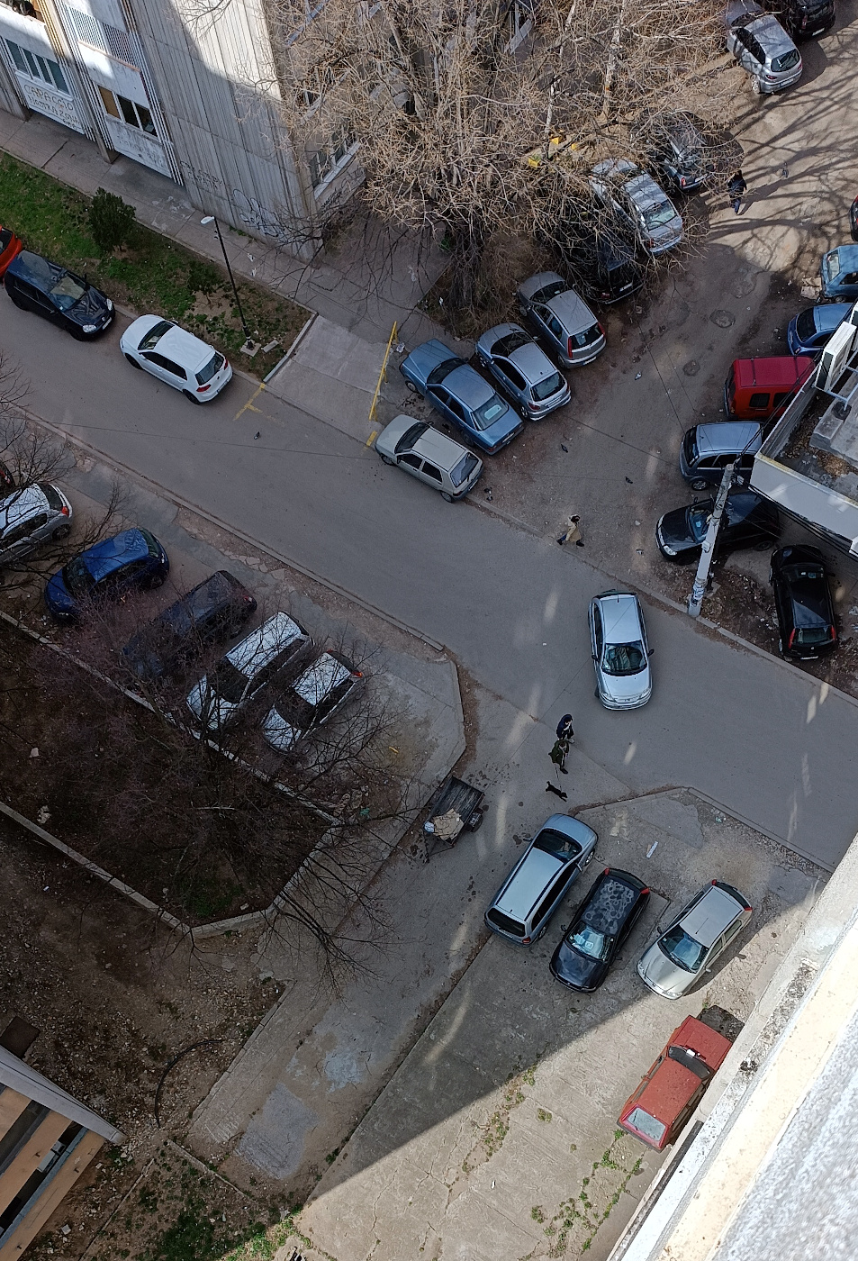 Automobili Niš; foto: čitalac prijavi problem