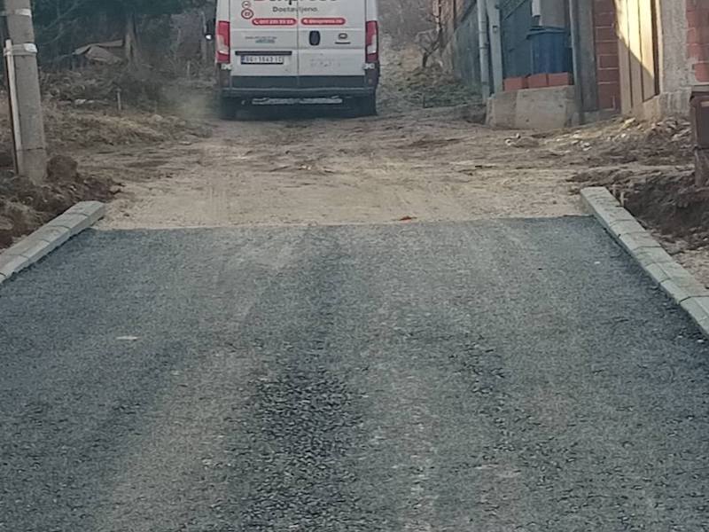 IMG e3c2ebab125483bf44686bf45e9e20d6 V