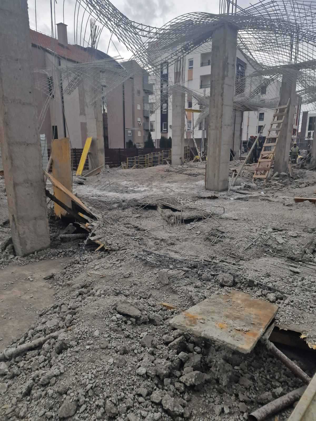 IMG-e7b3c5601f828d613b682514e552f73e-V