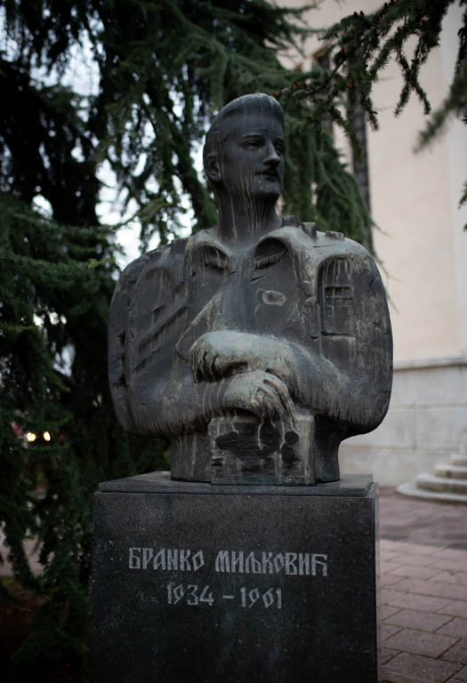 spomenik branko miljkovic, foto jelena misic