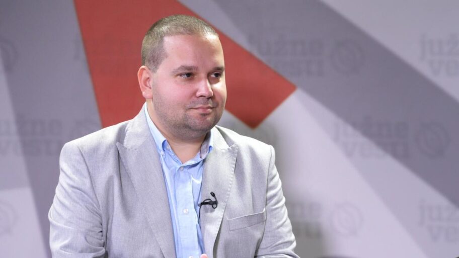 Kako se jedna prorežimska televizija ophodi prema gimnazijalcima u Vranju u vreme protesta 3 dusan aleksic foto jv