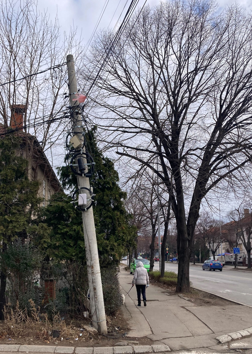 Iskrivljena bandera2; foto: JV